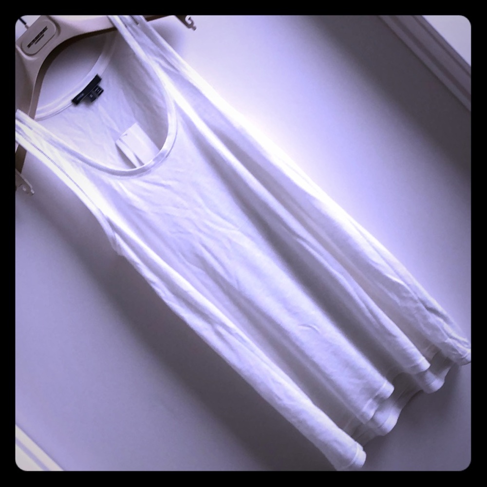 VINCE - NWT! - wht tank!☀️